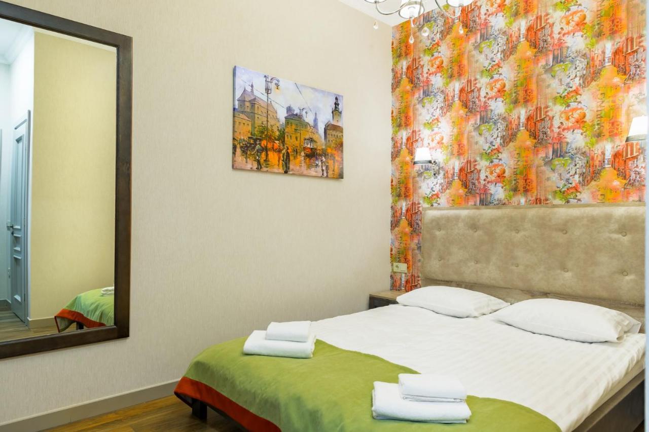 Mini Hotel Barvy Lvova On Horodotska St. Buitenkant foto