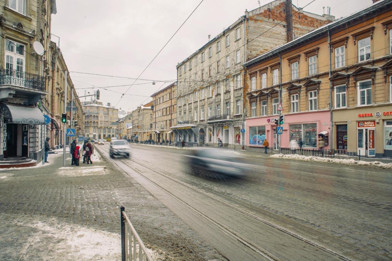 Mini Hotel Barvy Lvova On Horodotska St. Buitenkant foto